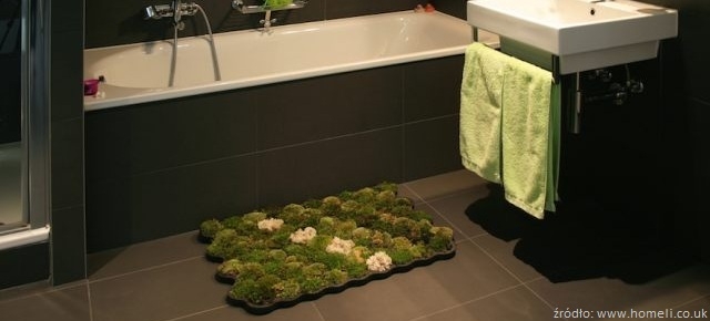 Leśny dywanik do łazienki
